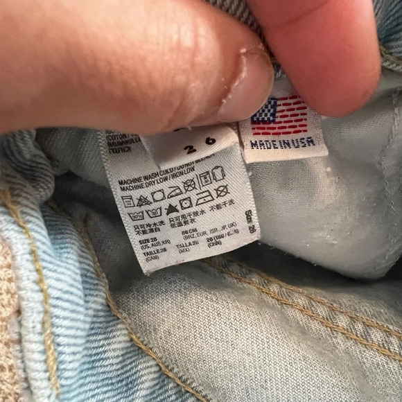 American Apparel light wash denim cuff shorts size 26 excellent condition - Picture 4 of 5